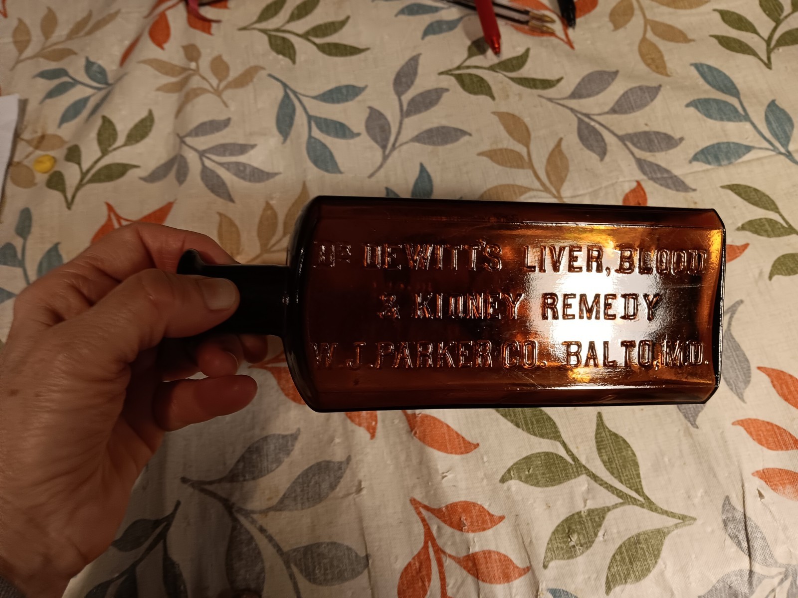 Vintage Dr. Dewitt's liver, blood & kidney remedy bottle F.E.R & Co. Amber