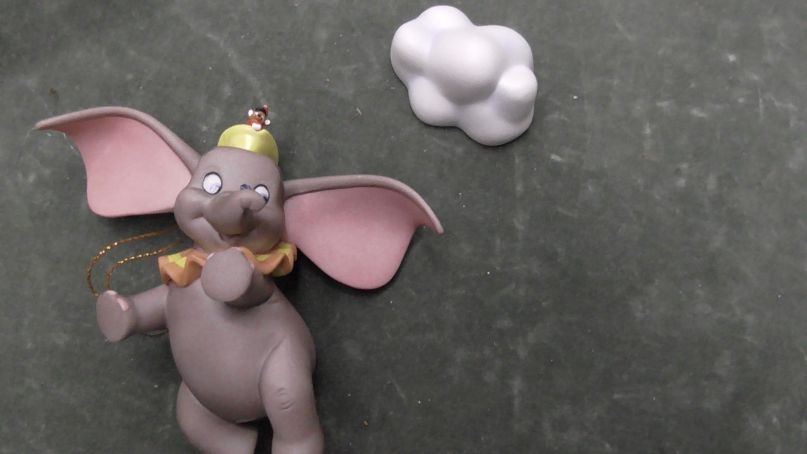 Walt Disney When I See an elephant Fly Dumbo & Timothy Mouse Ornament 11K412830