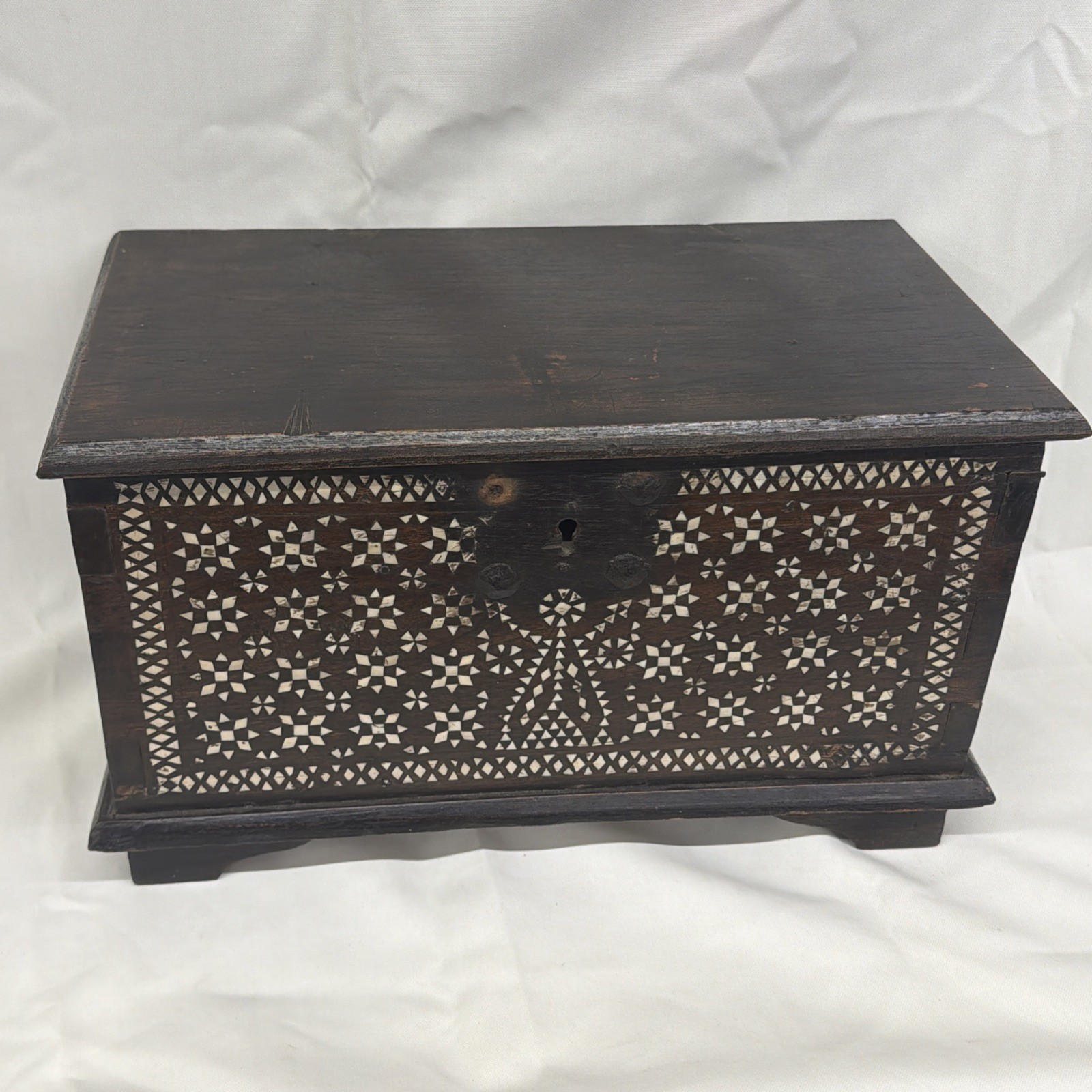 Rare Antique Syrian Mother of Pearl Inlay Small Trunk Wood Chest 15x8x8 Restored Rare Antique Syrian Mother of Pearl Inlay Small Trunk Wood Chest 15x8x8 Restored