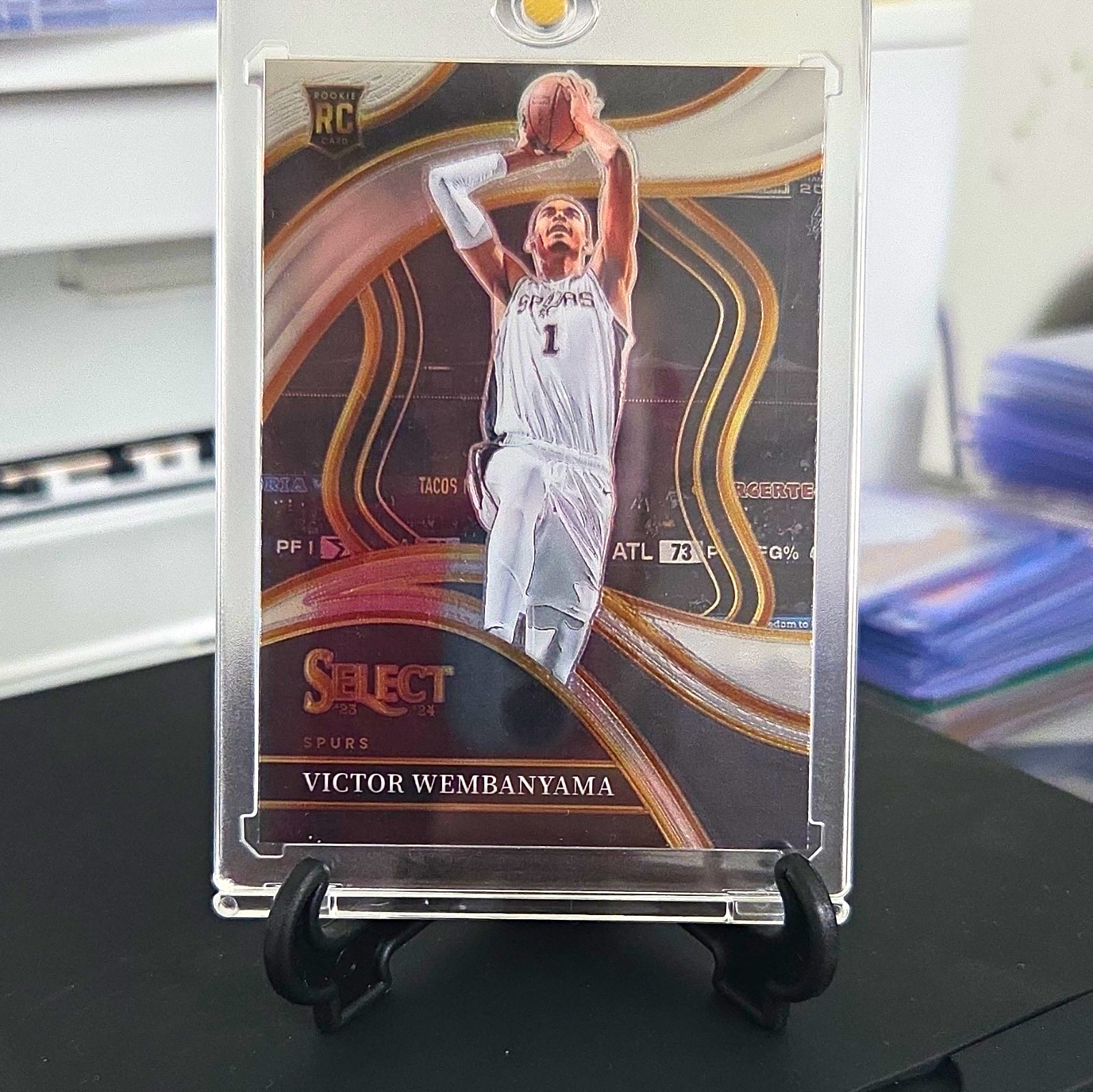2023-24 Panini Select Basketball Victor Wembanyama Rookie Courtside #288