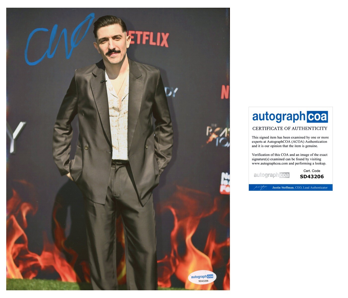 ANDREW SCHULZ SIGNED STAND-UP COMEDIAN GUY CODE FLAGRANT 8x10 PHOTO - ACOA COA