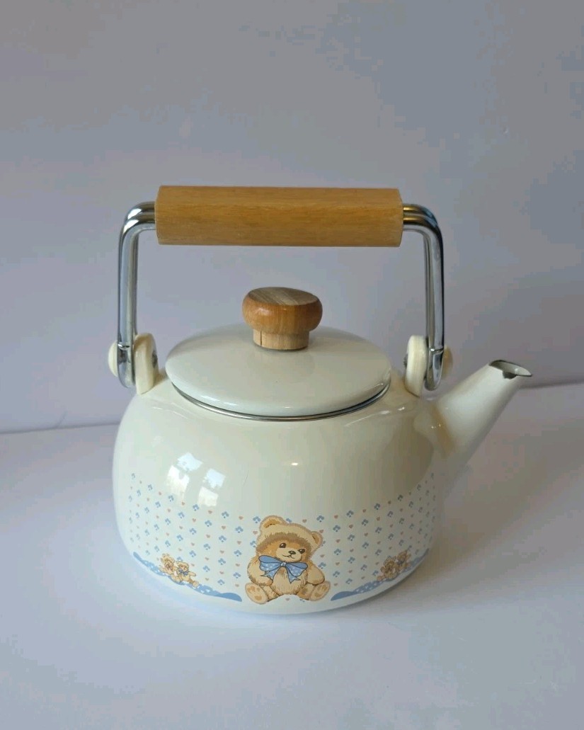 Vintage Rare Tienshan Country Bear Theodore Tea Kettle With Wooden Handle READ Vintage Rare Tienshan Country Bear Theodore Tea Kettle With Wooden Handle READ