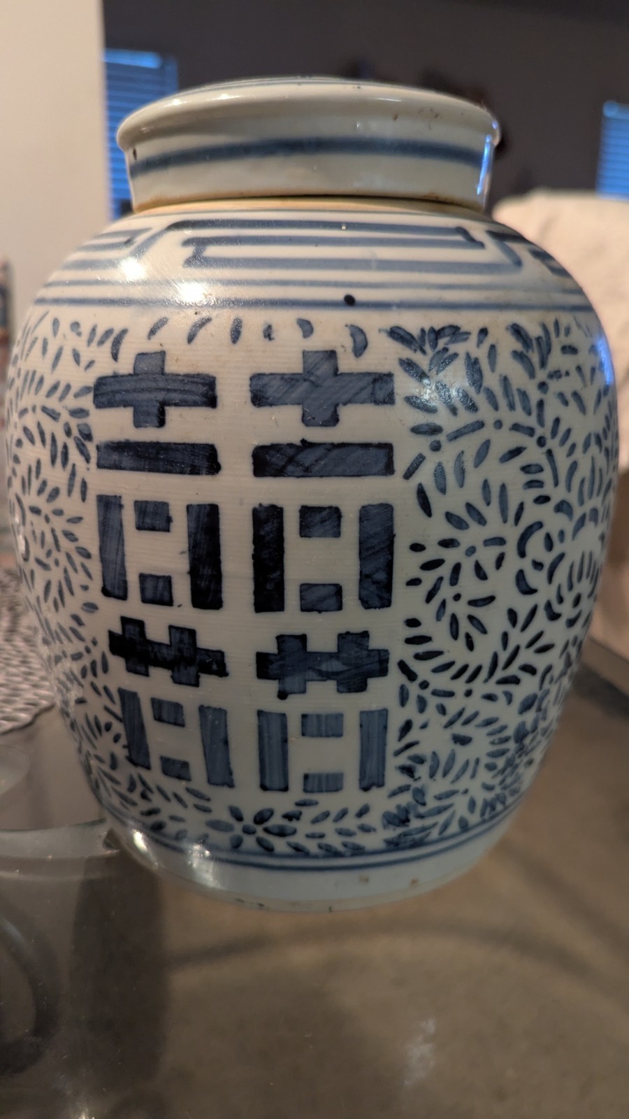 ANTIQUE CHINESE DOUBLE HAPPINESS POTTERY GINGER JAR WITH LID BLUE CIRCLES MARK
