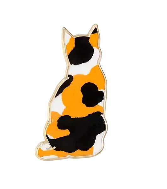 A Lovely TORTOISESHELL / CALICO  CAT Enamel Metal Pin Badge