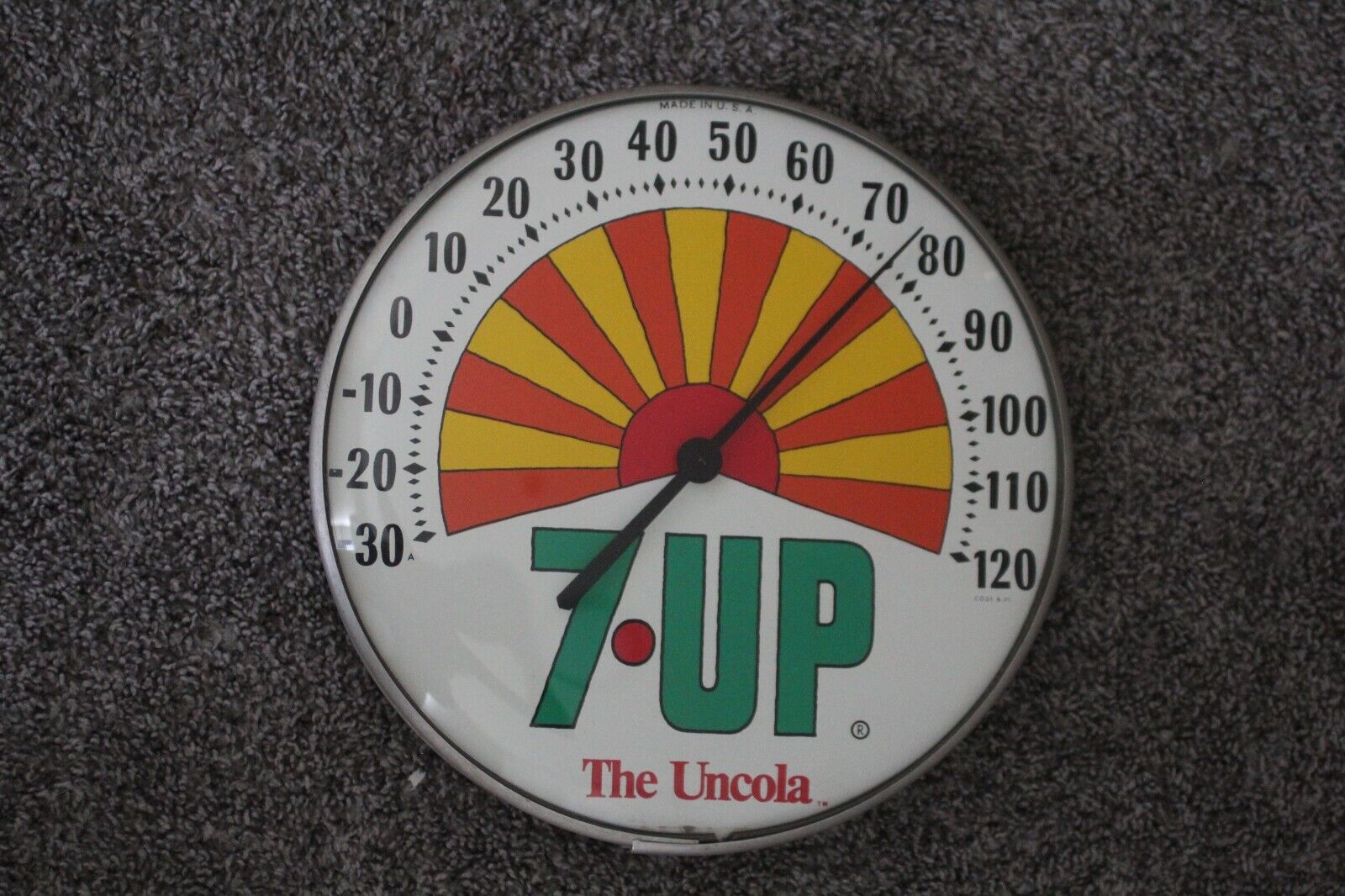 7up The UnCola Soda Advertising Glass Dome Thermometer Sign 