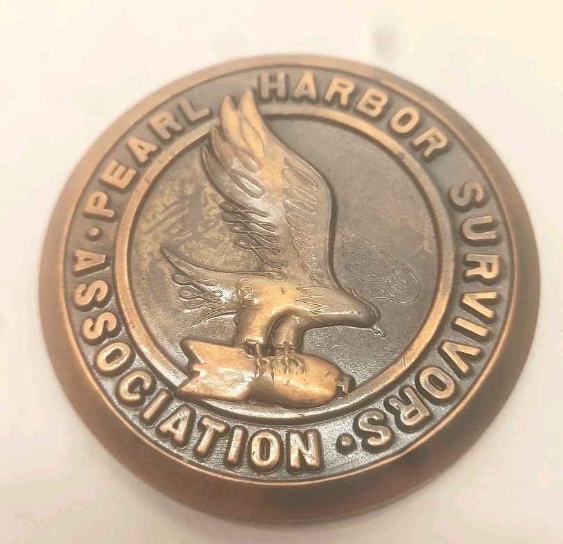 Pearl Harbor Survivors Association Brass Medallion / WWII WW2