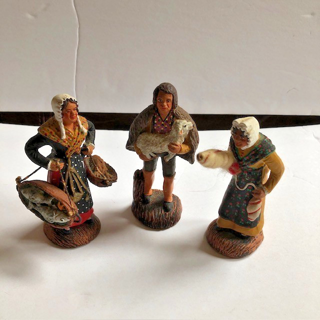 Vintage Handcarved Swedish Fold Figurines Trio Painted Decorative Collectible