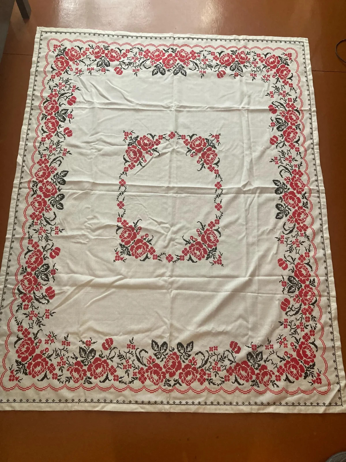 Ukrainian national vintage embroidered tablecloth veil 1940-1950 Ukraine