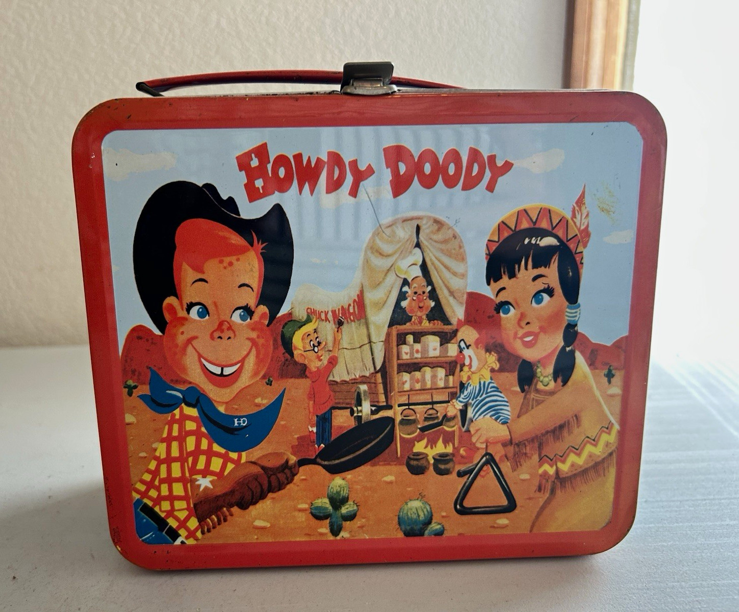 Vintage Howdy Doody metal lunchbox collectible tin lunch box