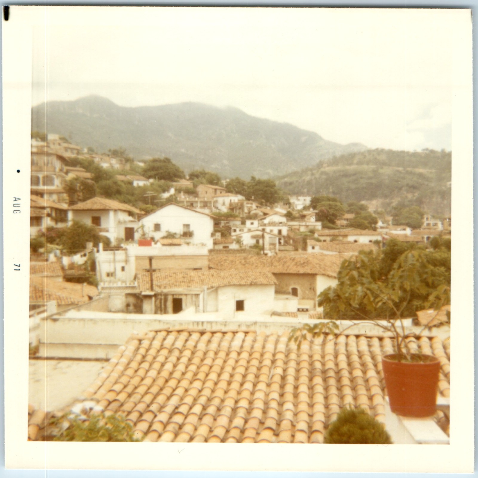 1971 Taxco Mexico Snapshot Photo Hillside Town Houses Red Tile Roofs Scenery Vtg