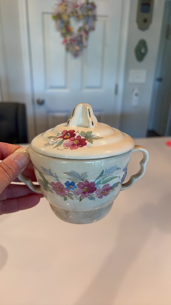 Vintage Sebring Pottery 'The Aristocrat' Sugar Bowl with Lid