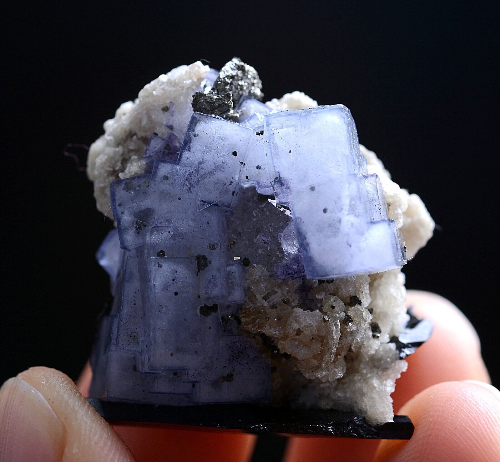 19g Natural Blue And White Porcelain Fluorite Wolframite Mineral Specimen/China