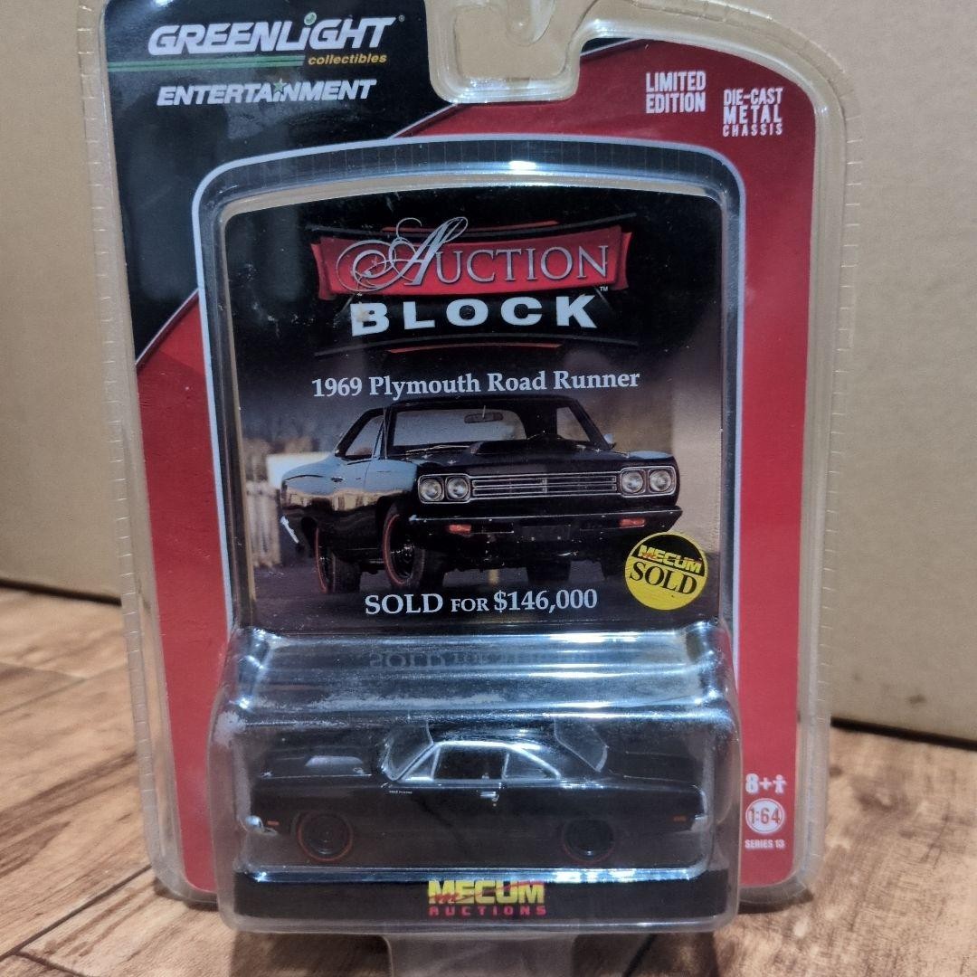 Greenlight 1/64 1969 Plymouth Road Runner MECUM Age14+