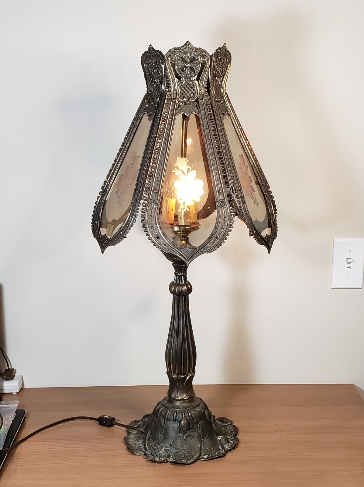 Vintage Gothic Filigree Ornate Metal Lamp Frosted Glass Flower Shade Water Lily