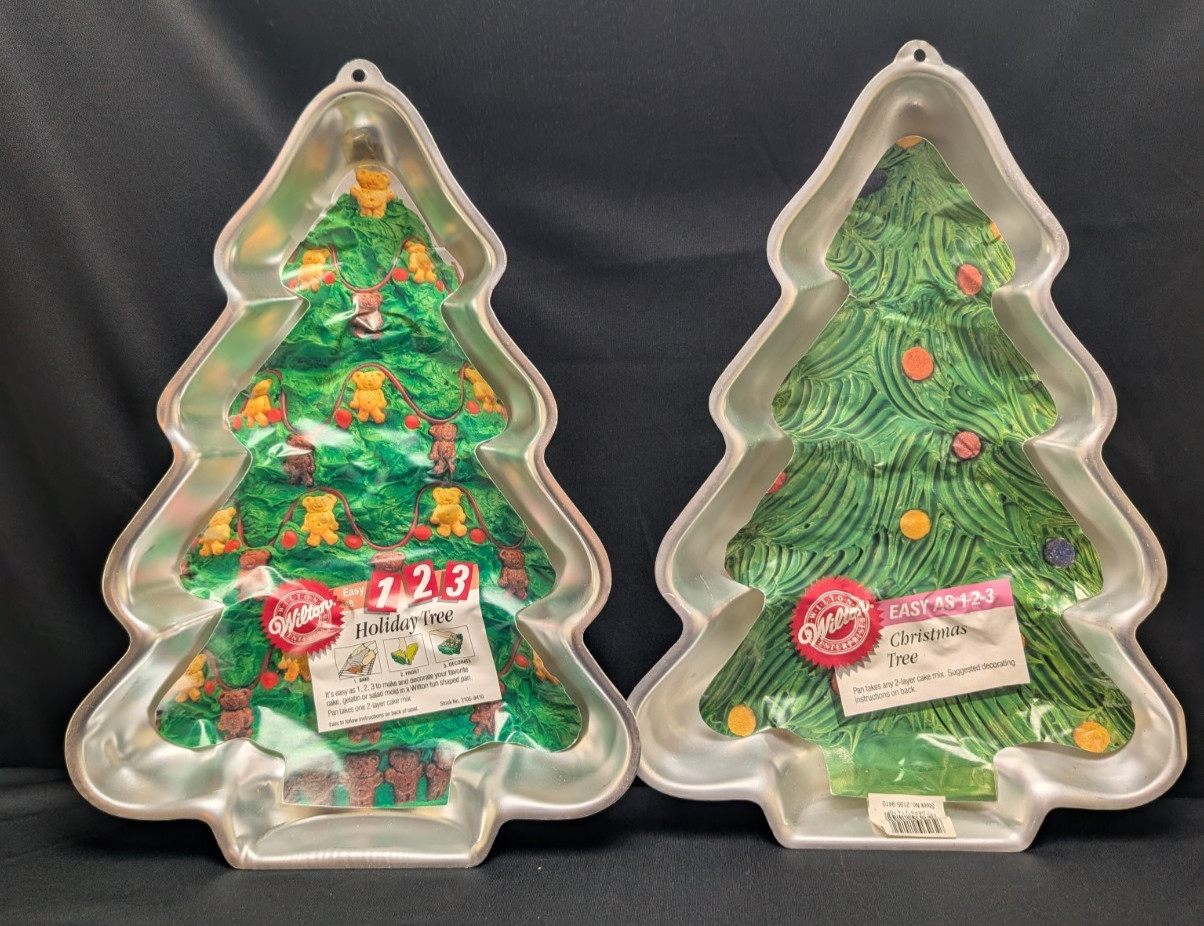 Lot of 2 Vintage Wilton Christmas Tree Cake Pans 1986 Aluminum 2105-9410 Inserts Lot of 2 Vintage Wilton Christmas Tree Cake Pans 1986 Aluminum 2105-9410 Inserts