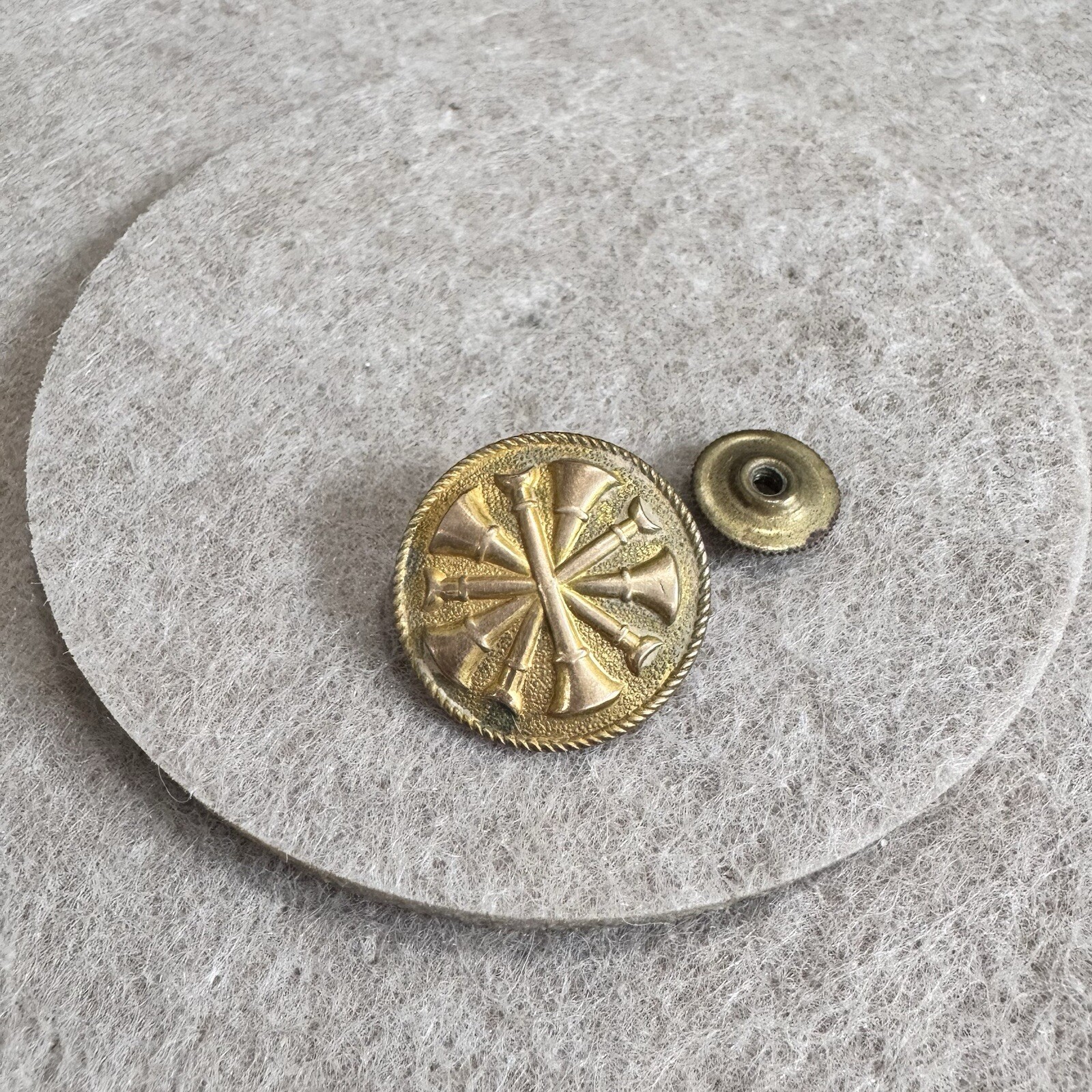 Vintage Smith & Warren Brass Tone Fire Chief Collar Insignia Badge Pin