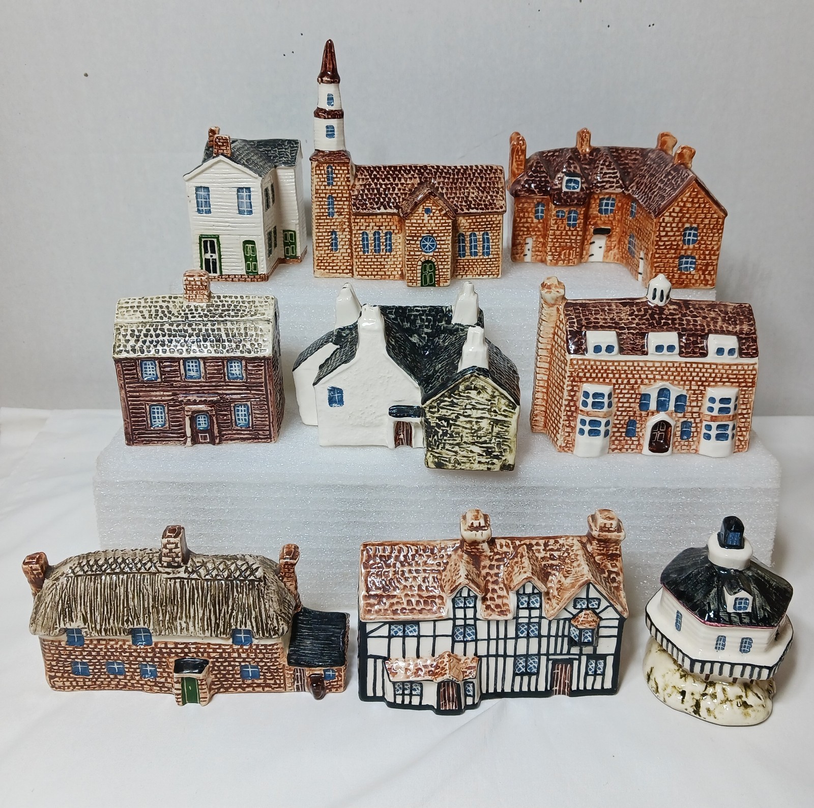 9 John Putnam's Heritage Houses vtg Ceramic Figurine England SHAKESPEARE Dickens