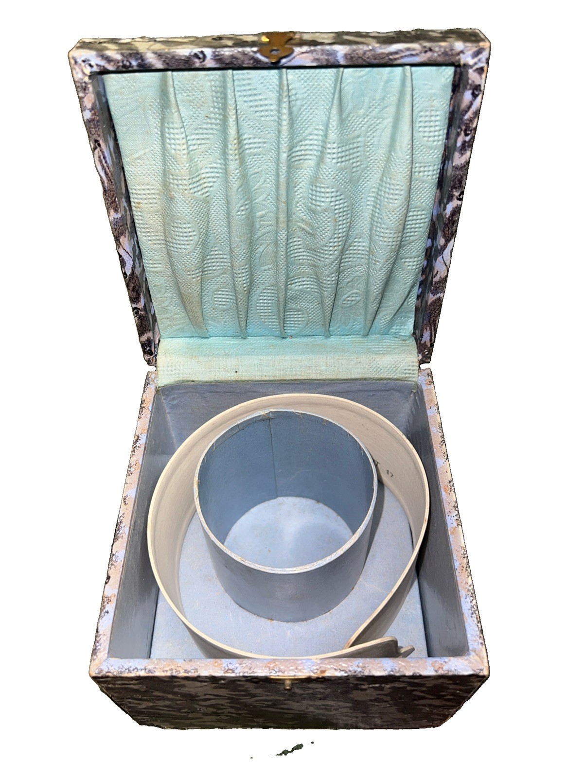 Vintage collar Box celluloid Post Victorian Era Image And One Celluloid Collar Vintage collar Box celluloid Post Victorian Era Image And One Celluloid Collar