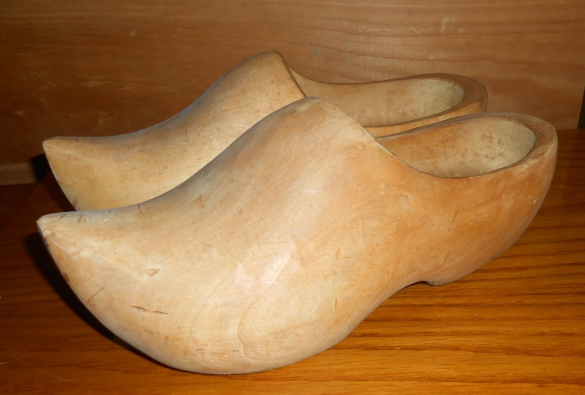 Dutch Wooden Shoes Clogs Klompen 13.5” Hand Carved Folk Art Natural Wood Dutch Wooden Shoes Clogs Klompen 13.5” Hand Carved Folk Art Natural Wood