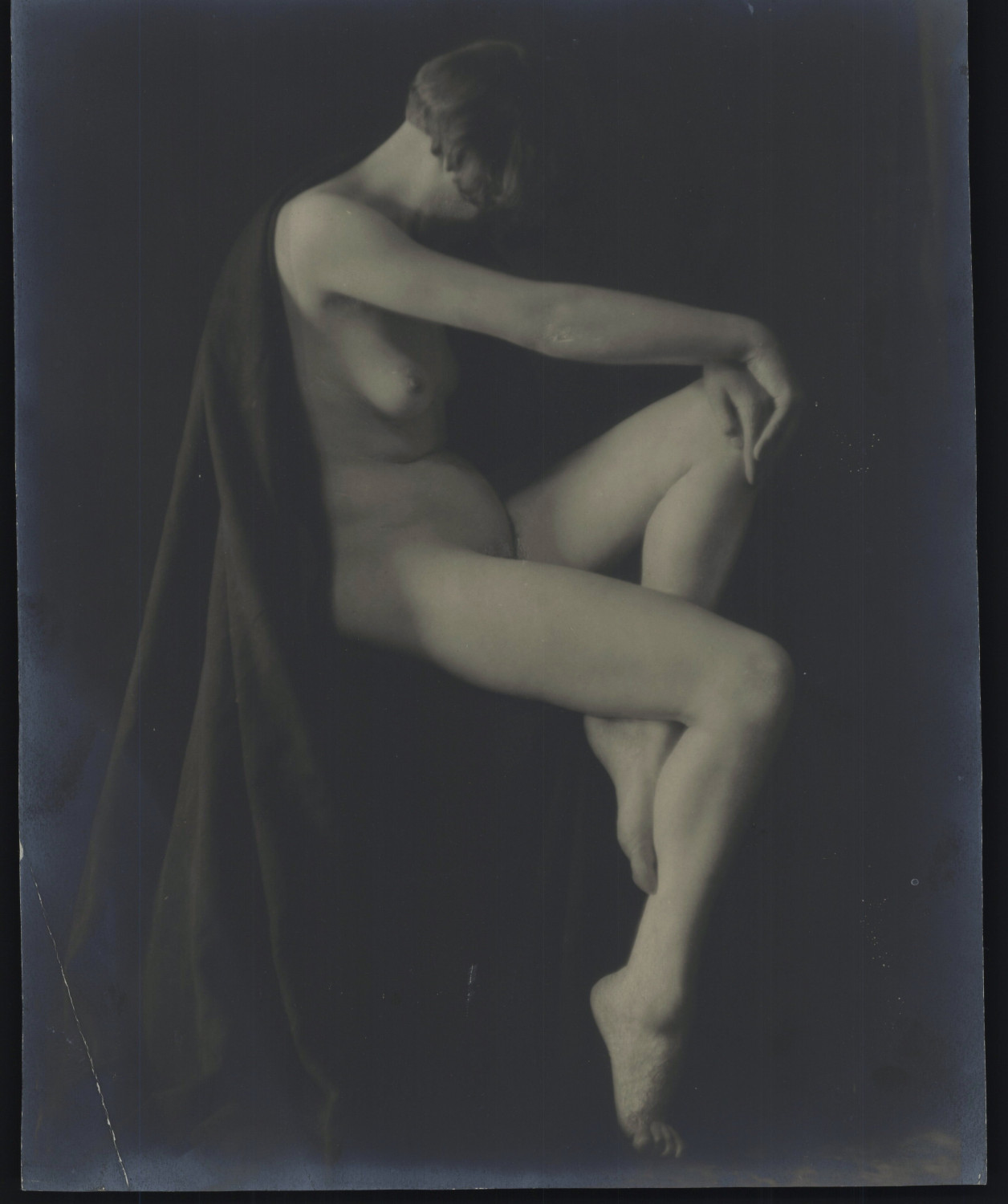 Female nude in studio, Salon de Paris 1927 vintage silver print 24.5 Female nude in studio, Salon de Paris 1927 vintage silver print 24.5