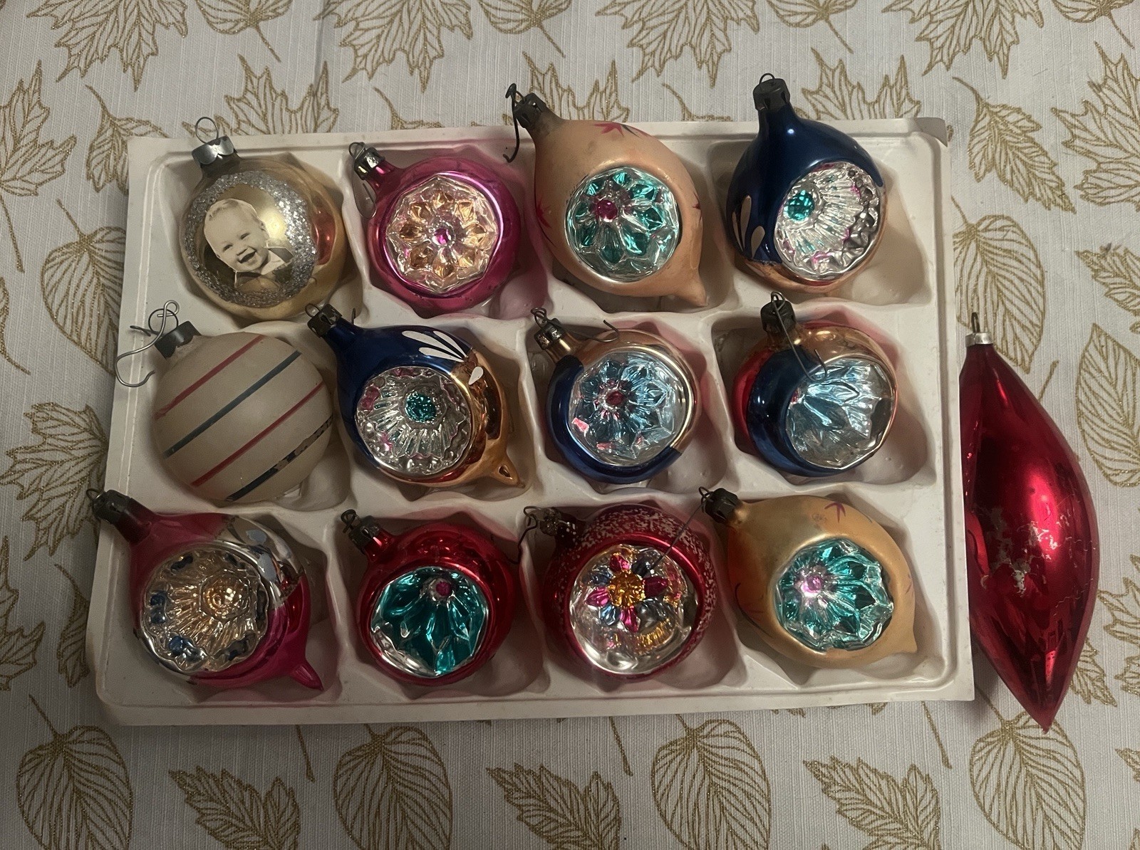 Lot VTG Glass Pictured FLOWER Embossed Indent DROP Christmas Ornaments 