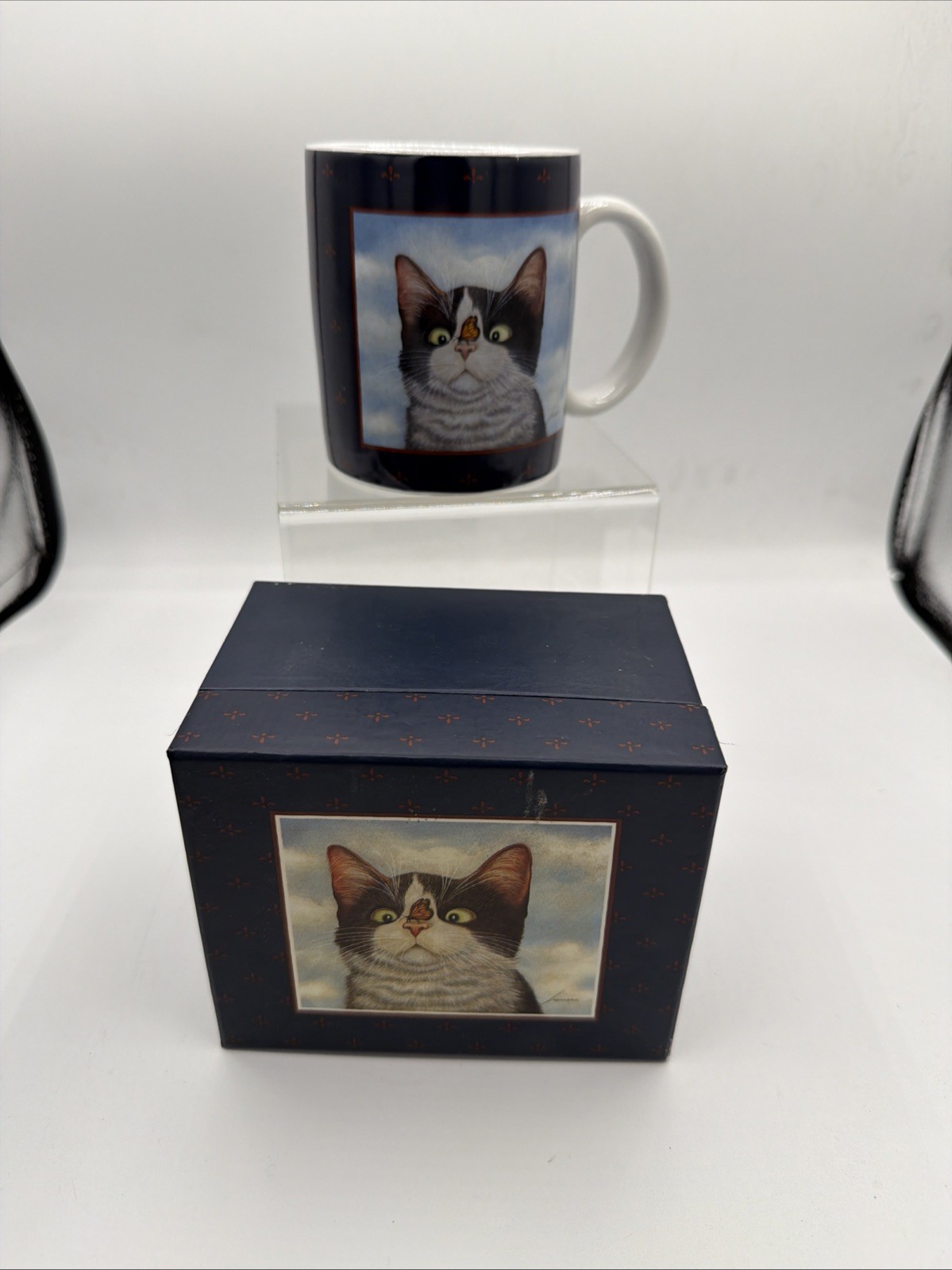 Tuxedo Cat With Butterfly Coffee Mug/Cup With Gift Box. Hugo Hege 1996