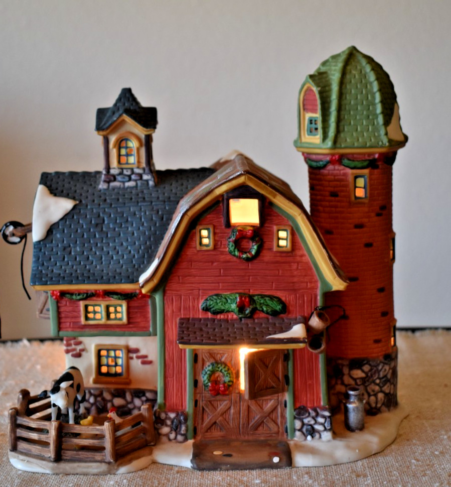 Heartland Valley Village 2000 O’Well Lighted Red Barn Silo Limited Edition RARE