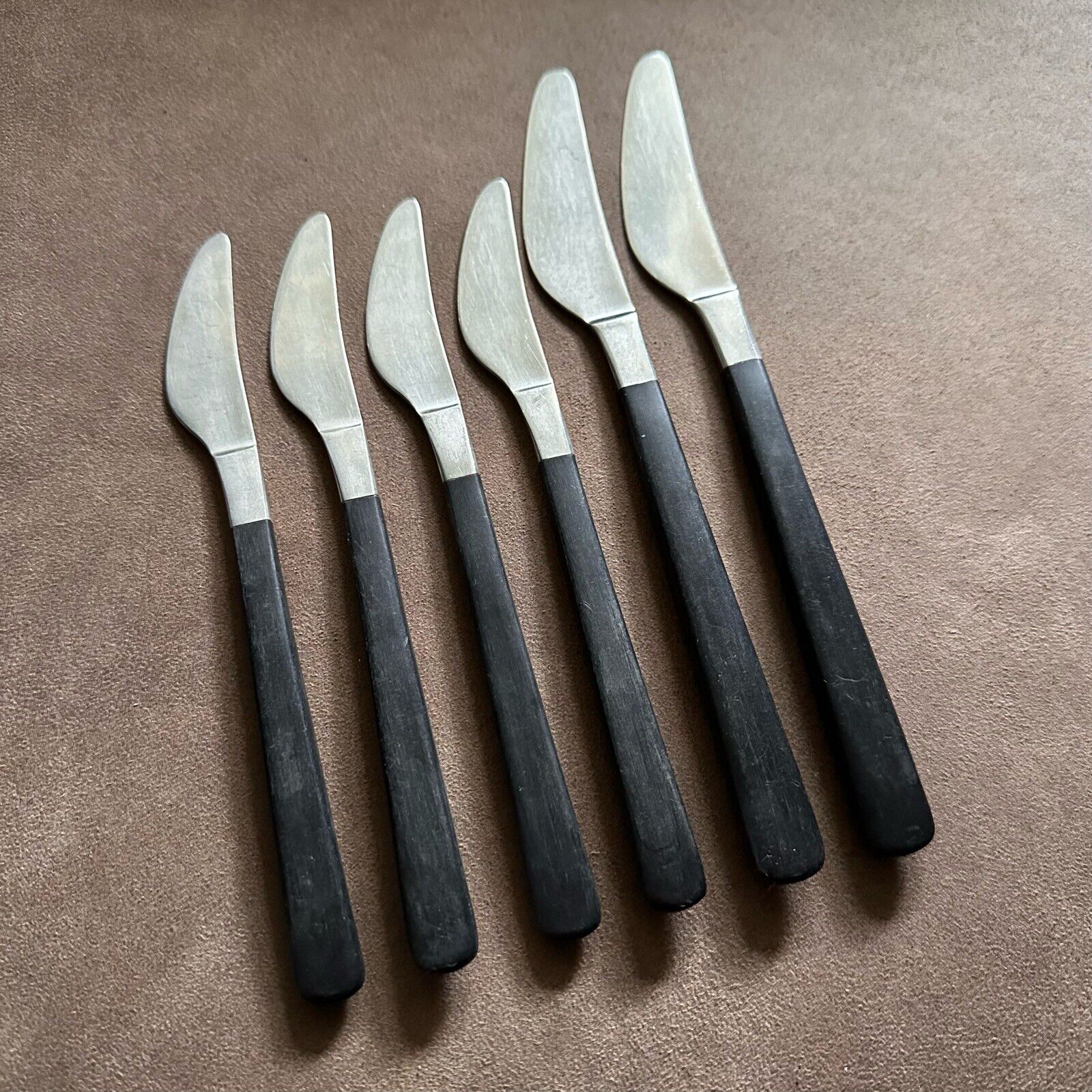 6x VINTAGE RETRO SKANDIA STAINLESS STEEL MADE IN SWEDEN CUTLERY KNIVES
