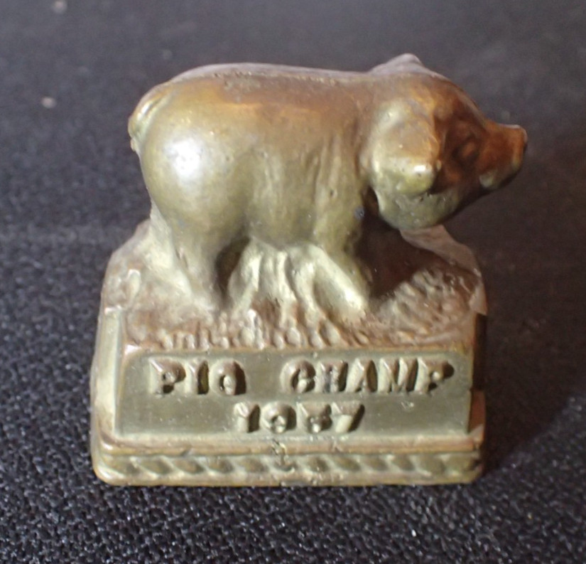 Antique 1957 Moorman\'s Pig paperweight solid bronze advertising 2\