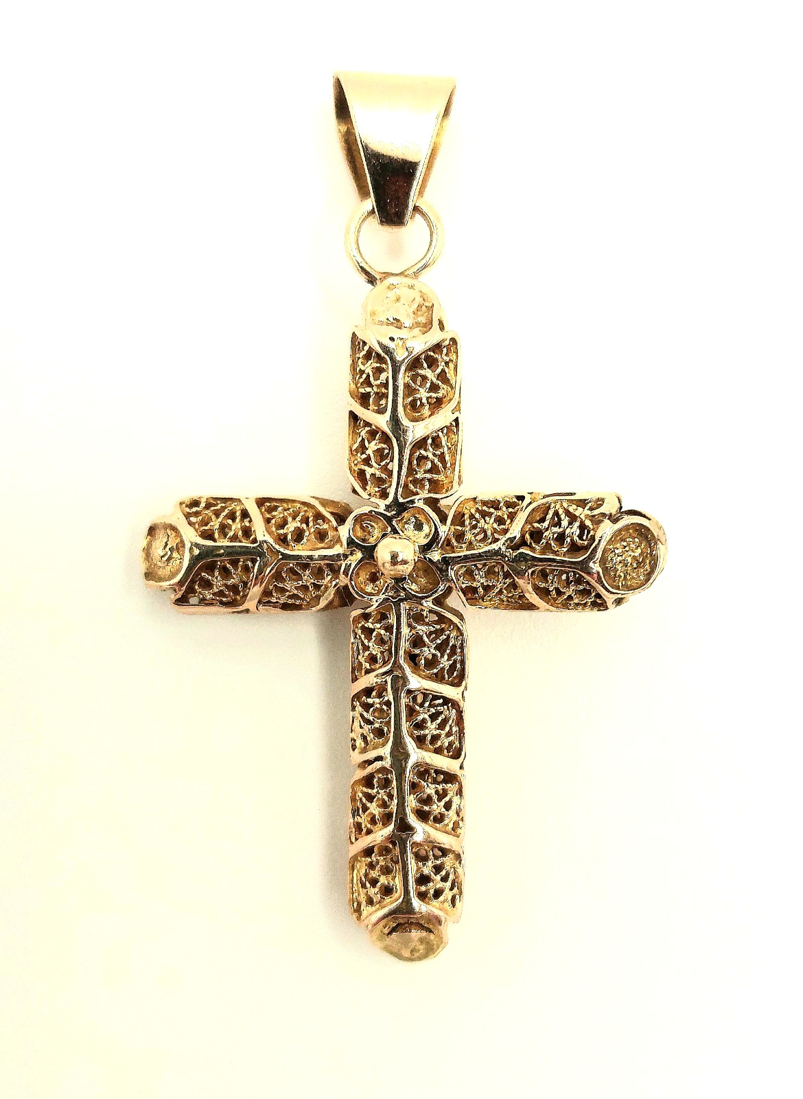 Authentic Estate 14K Solid Yellow Gold Filigree Cross Pendant