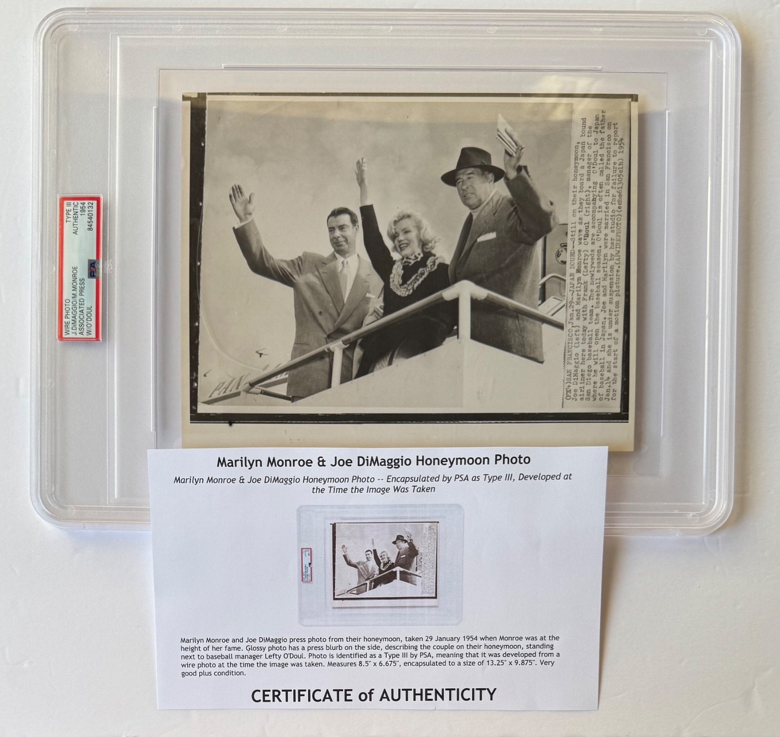 MARILYN MONROE & JOE DiMAGGIO 1954 Honeymoon Press Photo PSA Authentic;C223