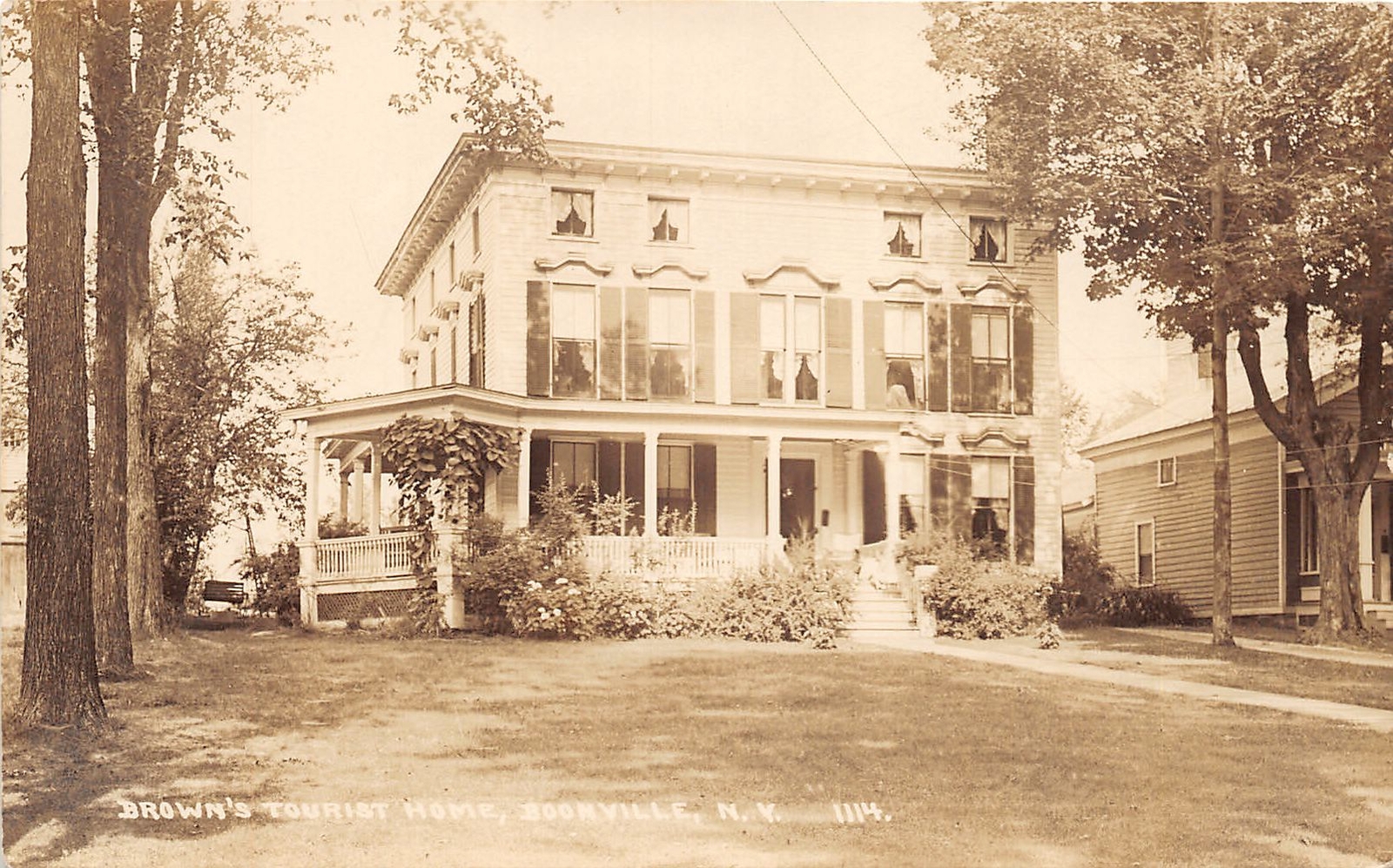 PC1/ Boonville New York RPPC Postcard c1930s Brown's Tourist House 424