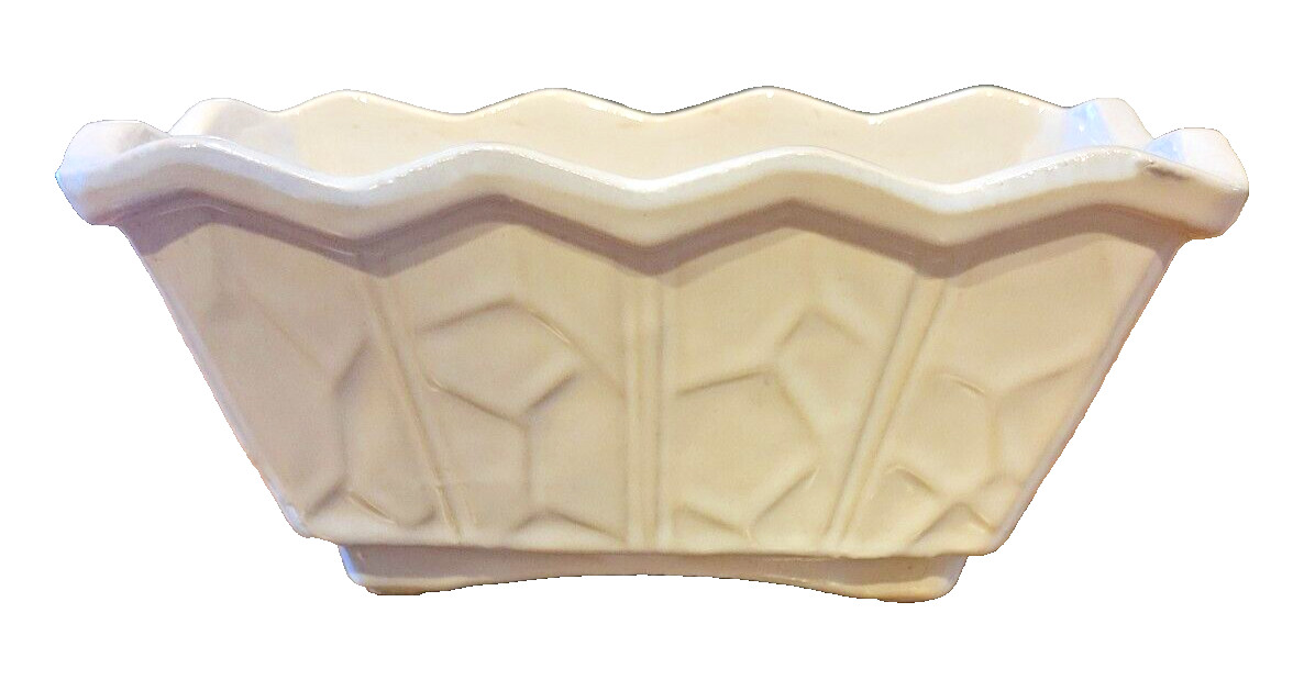 Vintage McCoy White Dish Gardens Planter, no 700, 7 in long no chips 