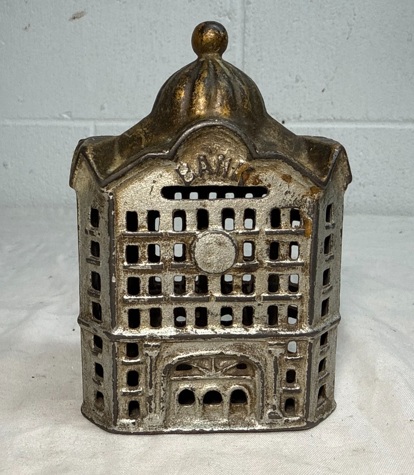 Antique A.C. Williams Cast Iron domed Coin Still Bank Made in 1900-20 nice paint Antique A.C. Williams Cast Iron domed Coin Still Bank Made in 1900-20 nice paint