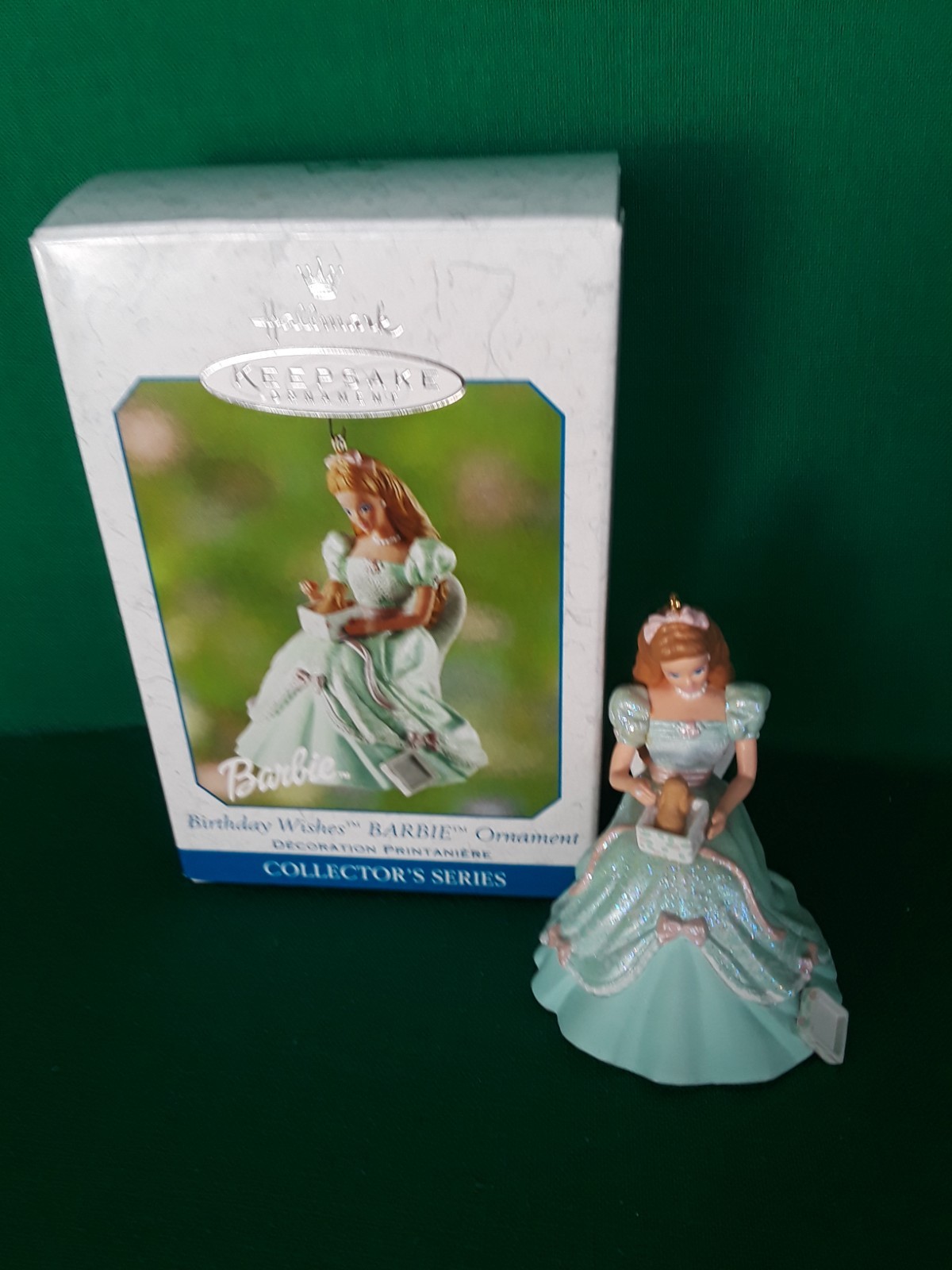 2002 HALLMARK BIRTHDAY WISHES BARBIE ORNAMENT  2ND IN SERIES NEW