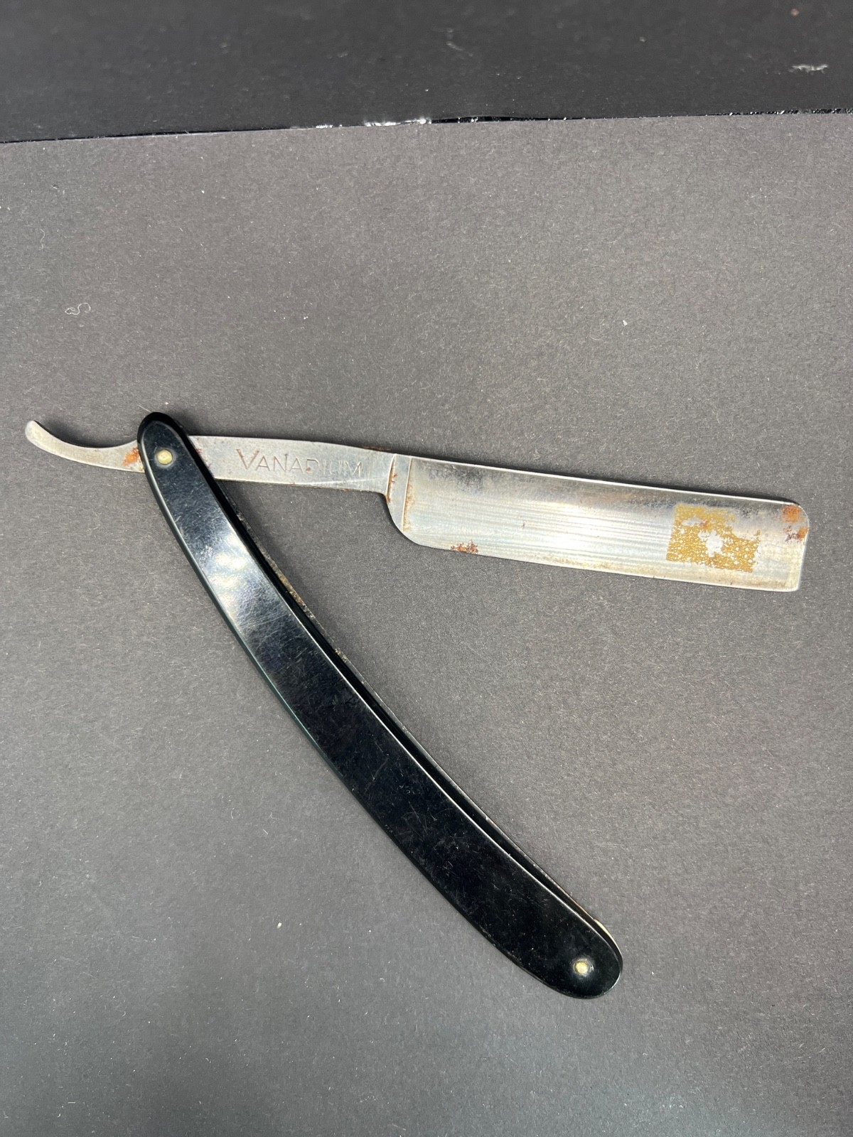 Vintage C.C. Craig Crystal Vanadium Straight Razor Sheffield Steel Black Scales