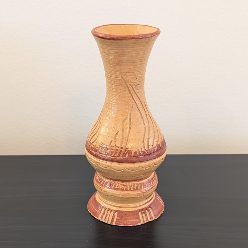 Vintage Pottery Vase Brown & Tan Glaze Etched Bud Vase Hand Made 6.25\ Vintage Pottery Vase Brown & Tan Glaze Etched Bud Vase Hand Made 6.25\