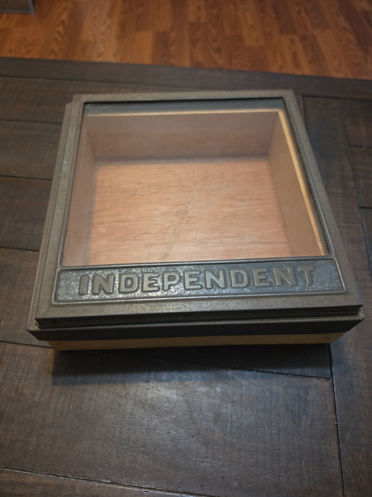 Vintage Independent Baking Co Biscuit Display Case Vintage Independent Baking Co Biscuit Display Case