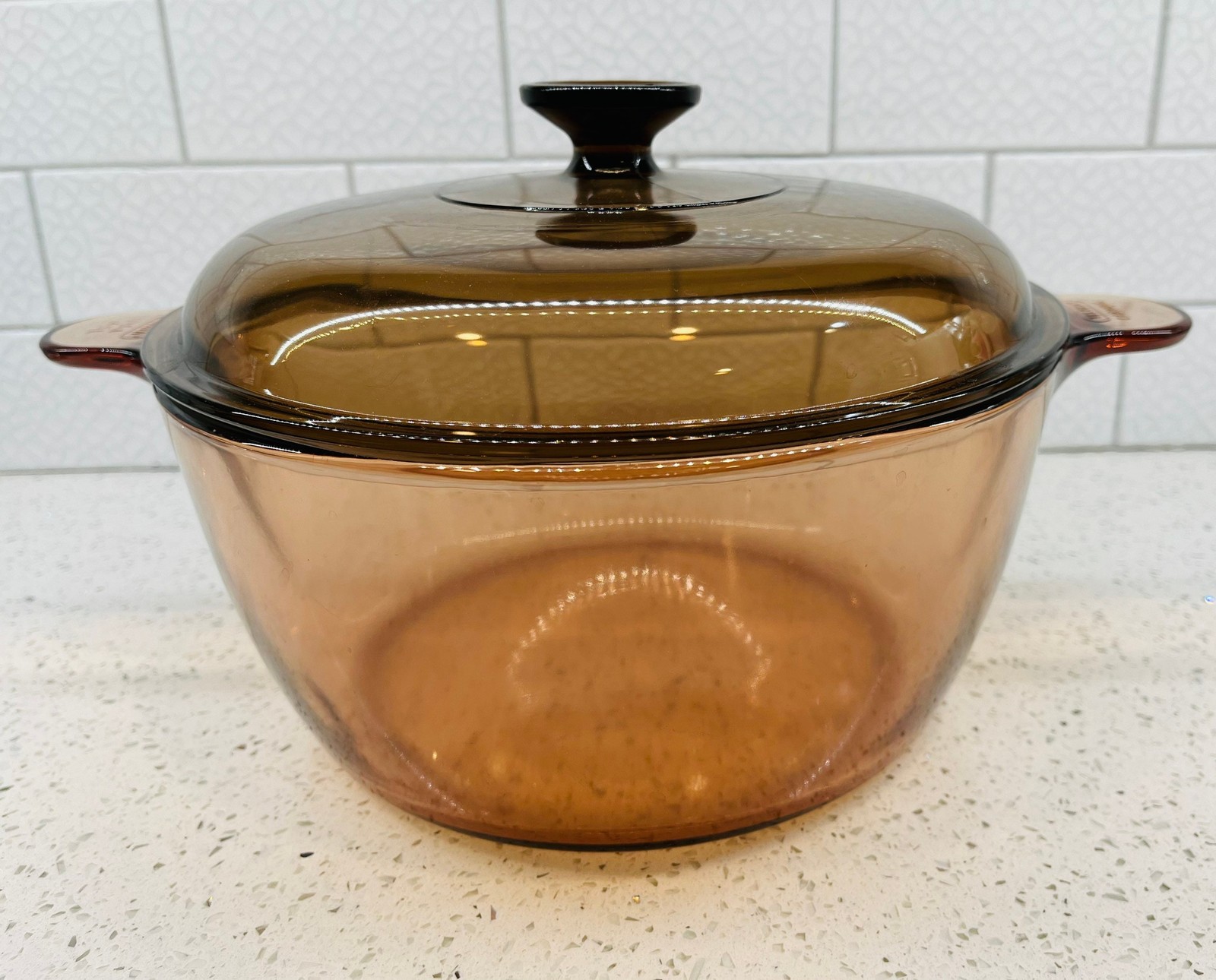 Lovely Vintage VisionWare 4.5 L - 5 QT Dutch Oven, Stock Pot, Roast Pan. Amber Lovely Vintage VisionWare 4.5 L - 5 QT Dutch Oven, Stock Pot, Roast Pan. Amber