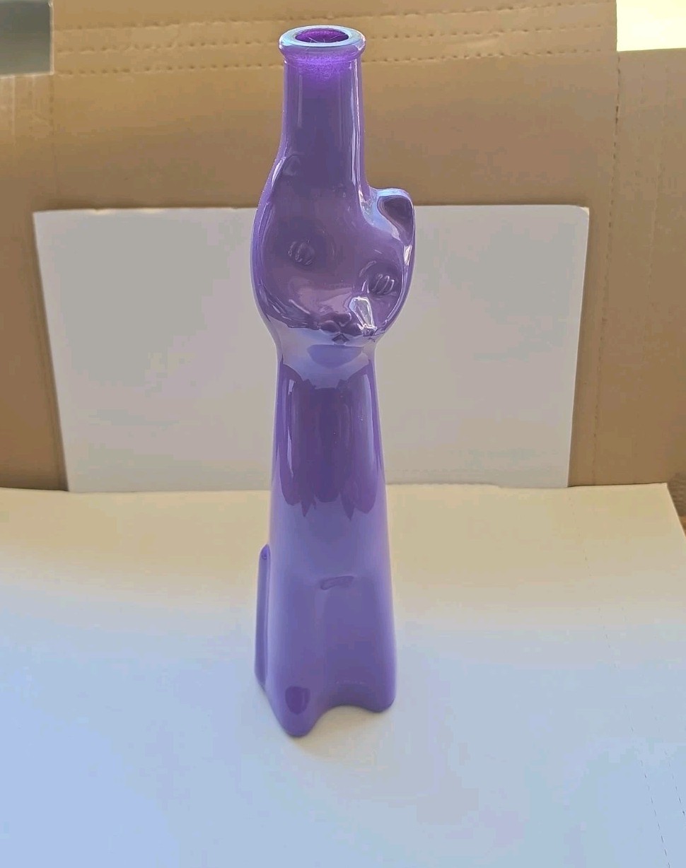 Moselland Happy Cat Vase Bottle in rare Purple / Reisling Collectible