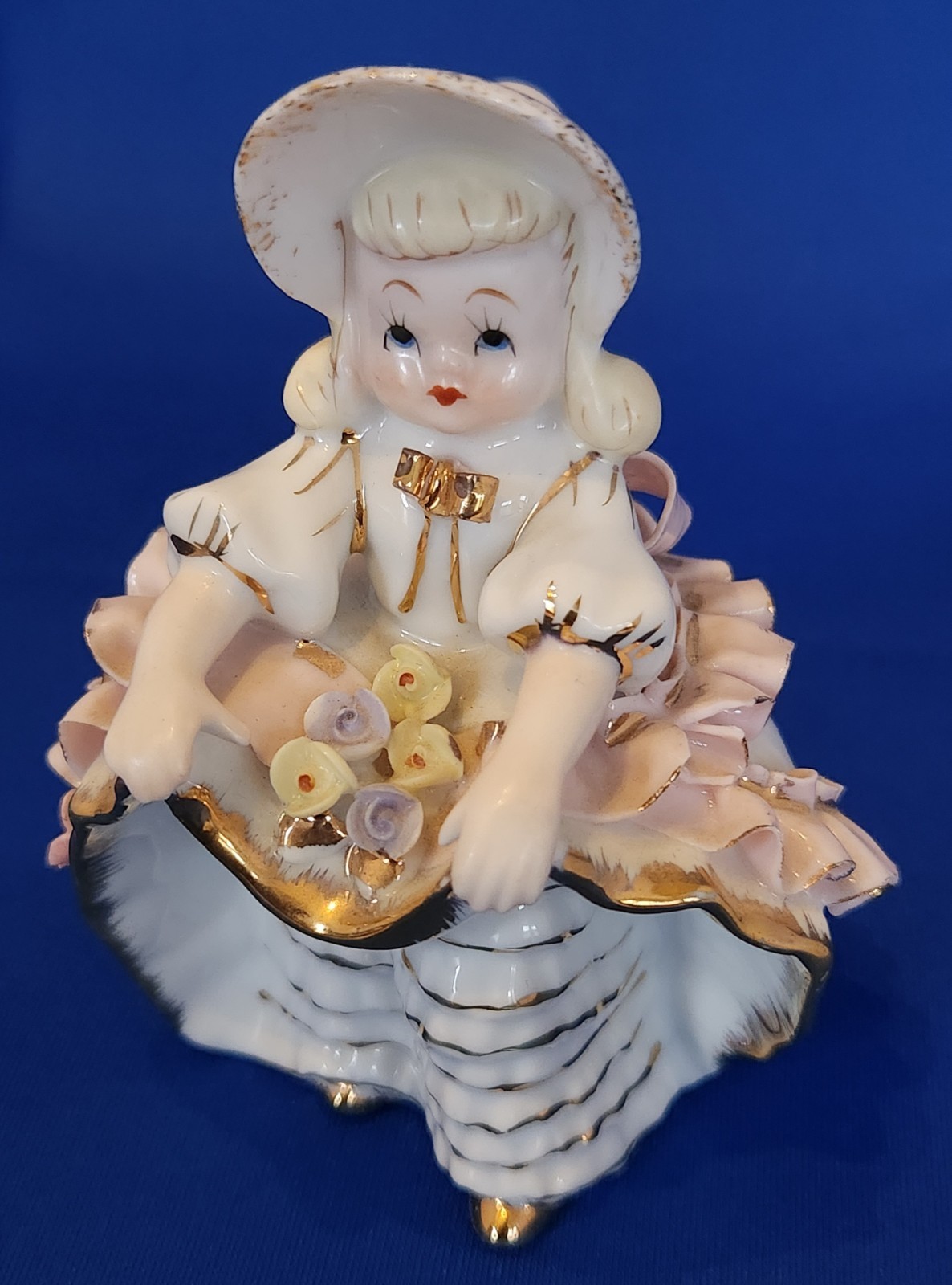 Vtg 1950\'s Geo. Z. Lefton Bloomer Girl w Flowers Porcelain Figurine KW1698 Read