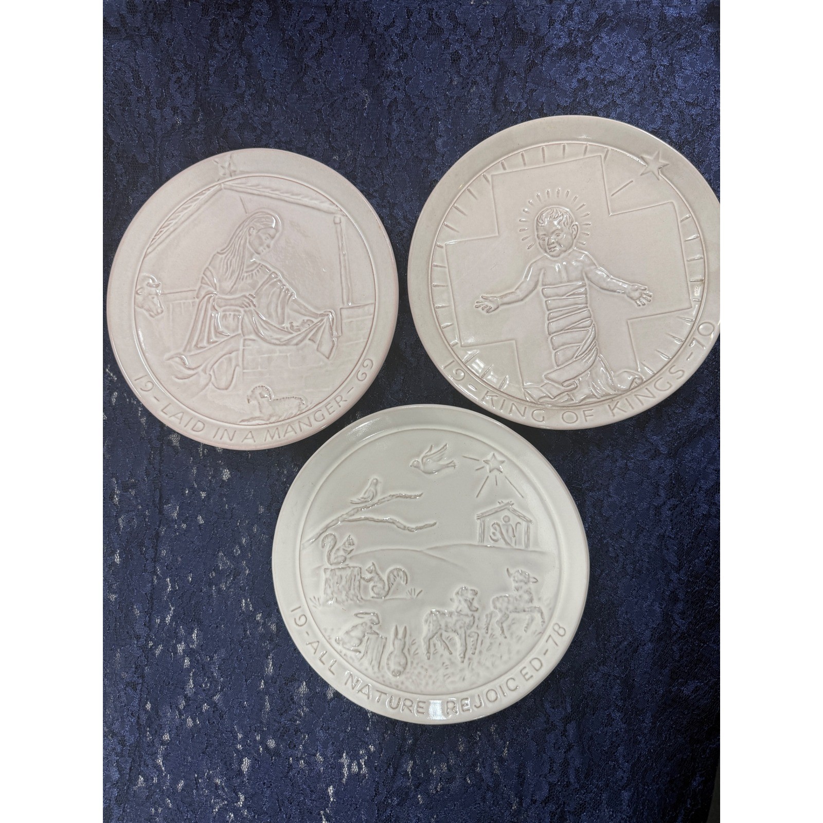 Frankoma Pottery Christmas Plates Set of 3 1969 1970 1978 White Glaze Vintage Frankoma Pottery Christmas Plates Set of 3 1969 1970 1978 White Glaze Vintage
