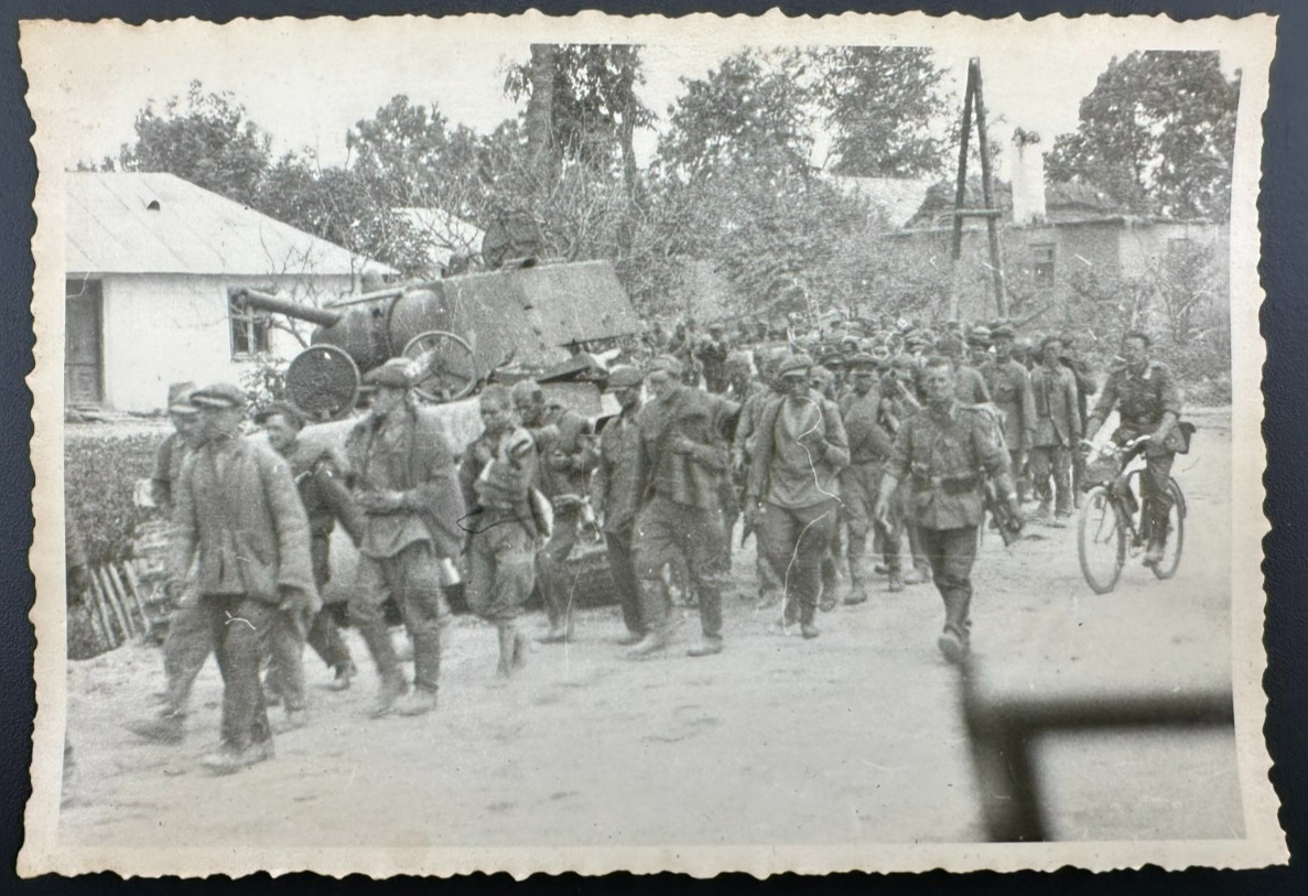 1941\'s WWII A rare original archival photo