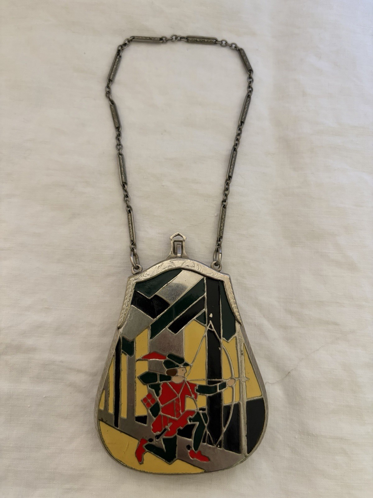 J.M. Fisher Enamel Art Deco Finger Compact “ROBIN HOOD” J.M. Fisher Enamel Art Deco Finger Compact “ROBIN HOOD”