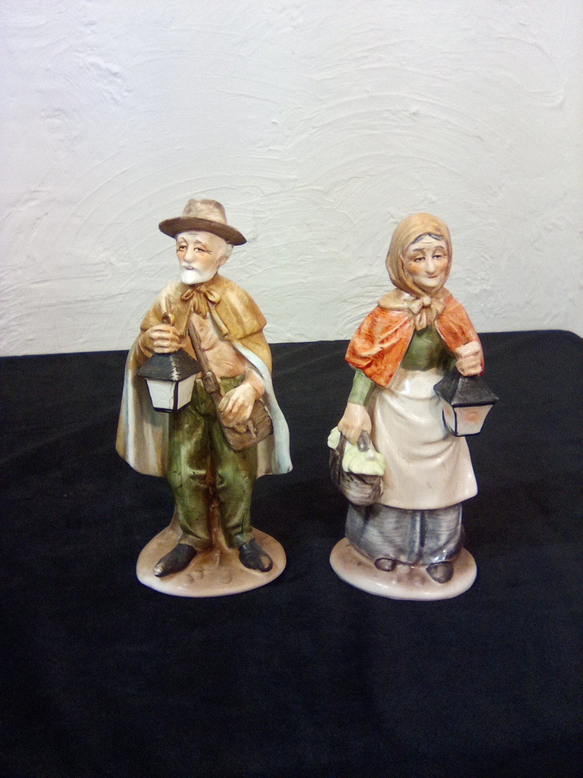 Set of 2 Norleans Japan Porcelain Figurines Man and Woman Vintage 8\