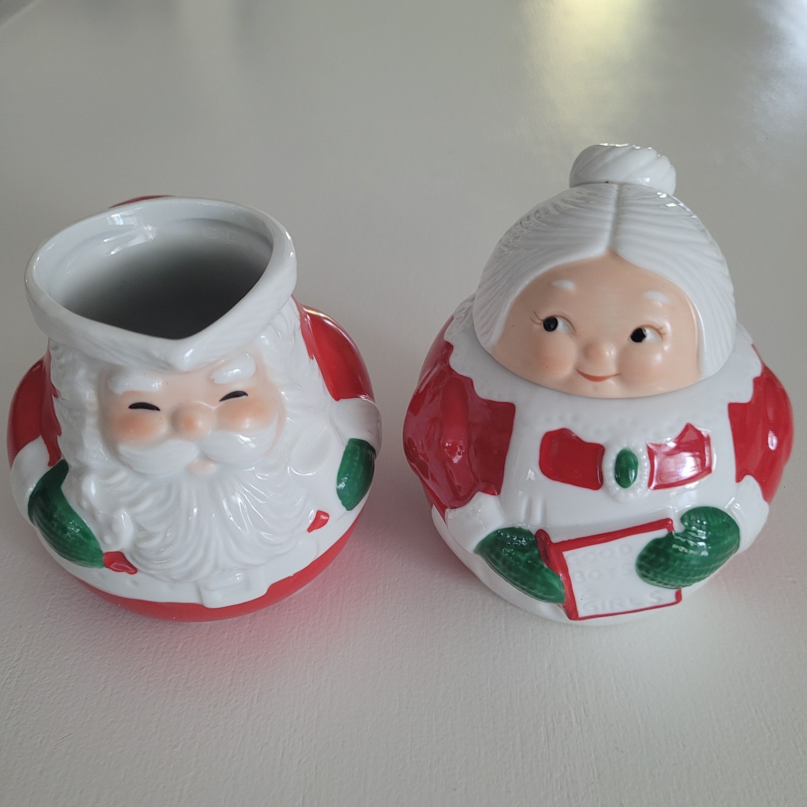 Vintage Avon Santa & Mrs. Claus Lidded Sugar Bowl & Creamer Set 1983