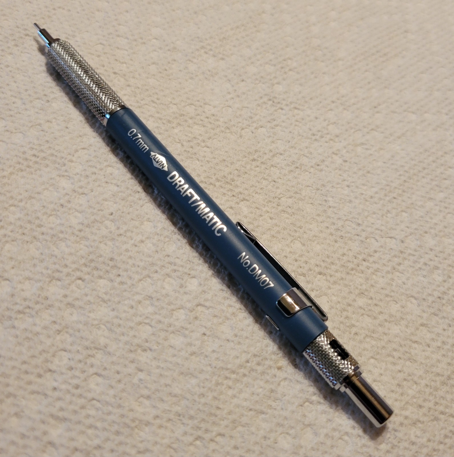  ALVIN DRAFT/MATIC DM07-0.7MM  MECHANICAL PENCIL JAPAN  GREAT CONDITION 