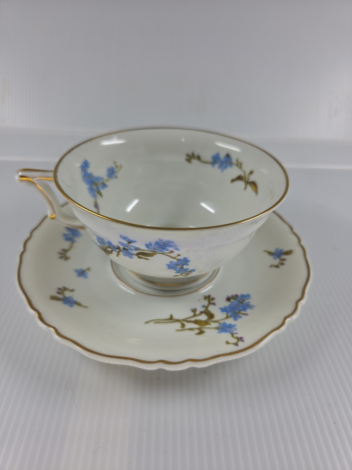 Beautiful Antique Haviland Limoges Montmery Blue Forget-Me-Not Tea Cup & Saucer Beautiful Antique Haviland Limoges Montmery Blue Forget-Me-Not Tea Cup & Saucer