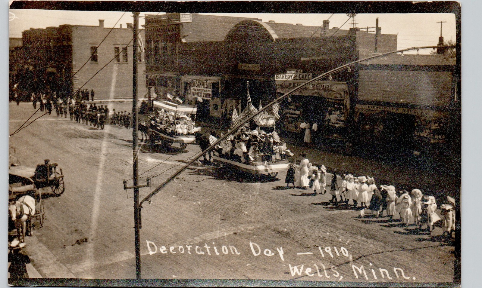 DECORATION DAY PARADE wells mn c1910 postcard minnesota real photo rppc street