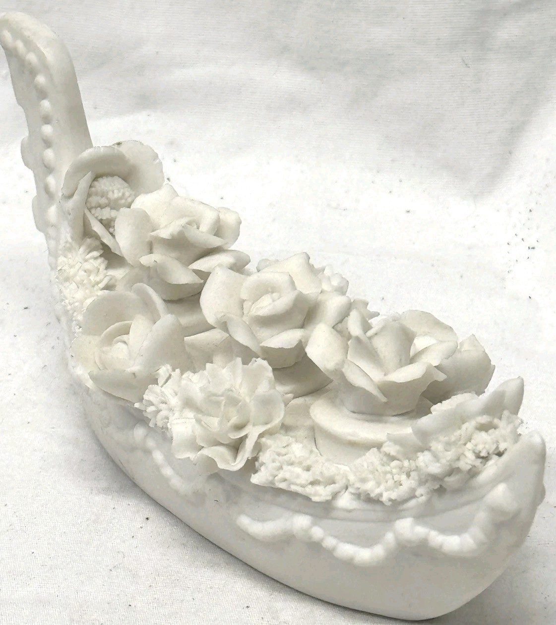 VINTAGE ARDALT LENWILE CHINA IVORY ROSES GONDOLA LIPSTICK/PERFUME HOLDER